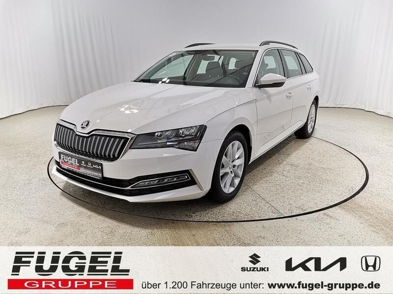 Candyweiss Gebraucht 2020 Skoda Superb Ambition Kombi | 21.949 € (Guter Preis) - Bild 1/4