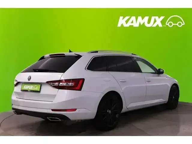 Gebraucht Skoda Superb Style 272 PS (200 kW) 2019 Weiß Kombi