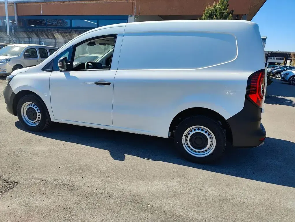 Gebraucht Renault Kangoo Rapid Advance 89 kW (122 PS) 2023 Weiß Van / Kleinbus