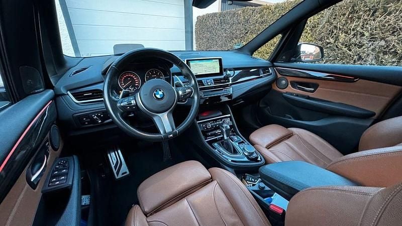 Gebraucht BMW 220 Gran Tourer M Sport 190 PS (139 kW) 2017 Schwarz Van / Kleinbus