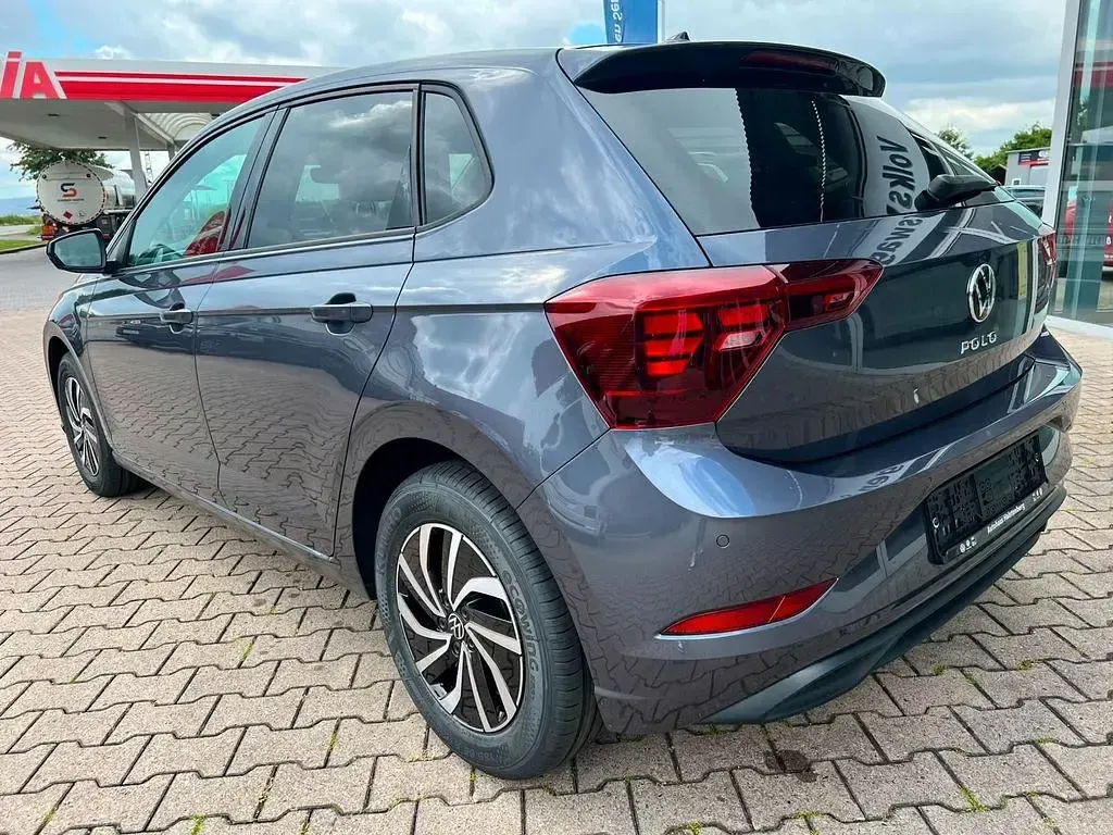 Neu VW Polo Life 95 PS (69 kW) 2025 Grau Kleinwagen