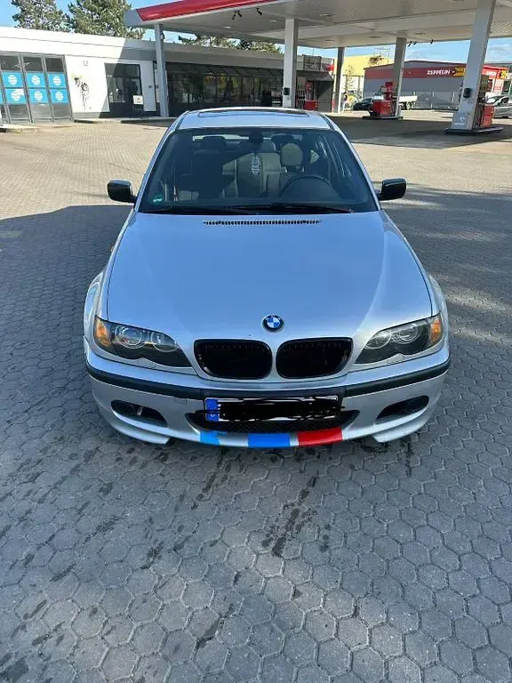 Gebraucht BMW 320 M Sport 185 PS (136 kW) 2002 Silber Limousine