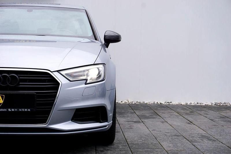 Gebraucht Audi A3 Sport 190 PS (139 kW) 2019 Silber Limousine