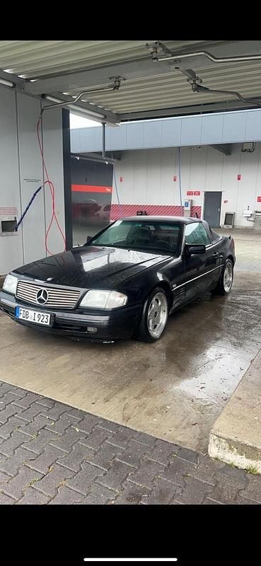 Schwarz Gebraucht 1992 Mercedes SL500 Cabrio | 9.900 € - Bild 1/4