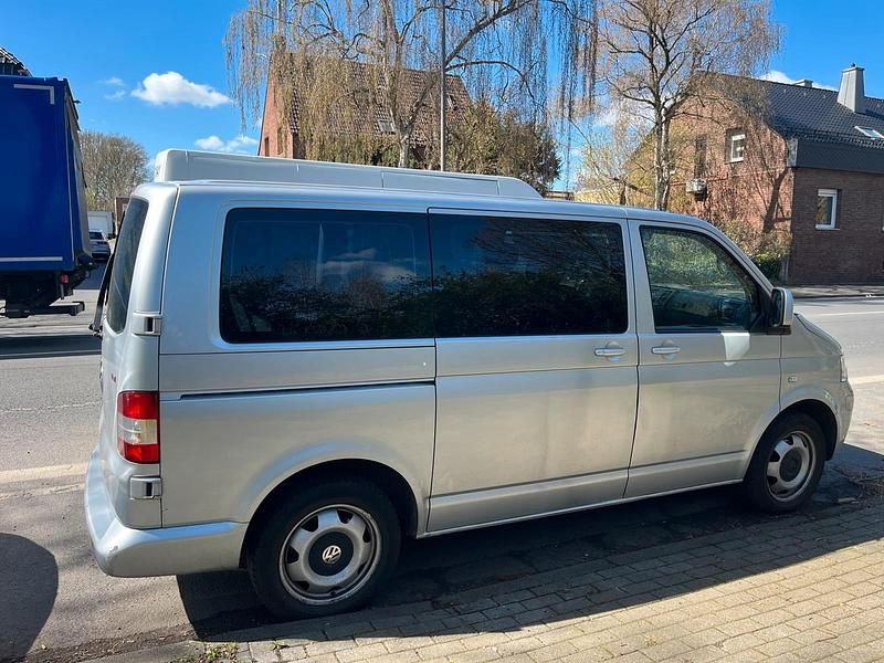 Gebraucht VW T5 131 PS (96 kW) 2006 Grau Van