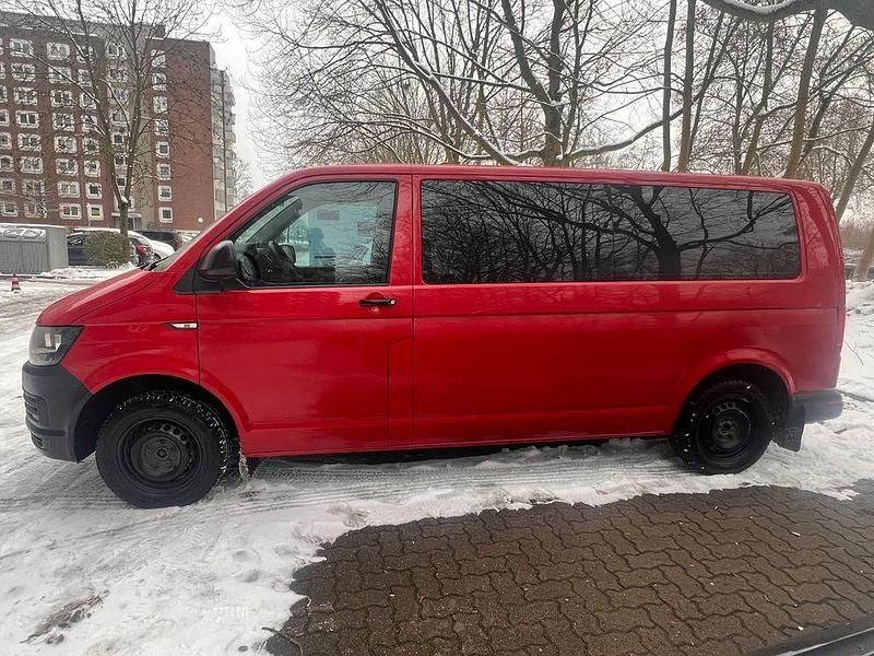 Gebraucht VW T6 150 PS (110 kW) 2016 Rot Van