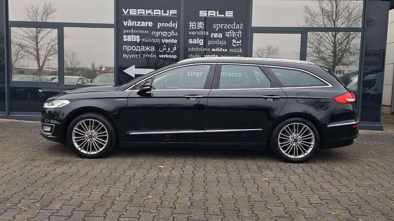 Gebraucht Ford Mondeo Vignale 150 PS (110 kW) 2018 Schwarz Kombi