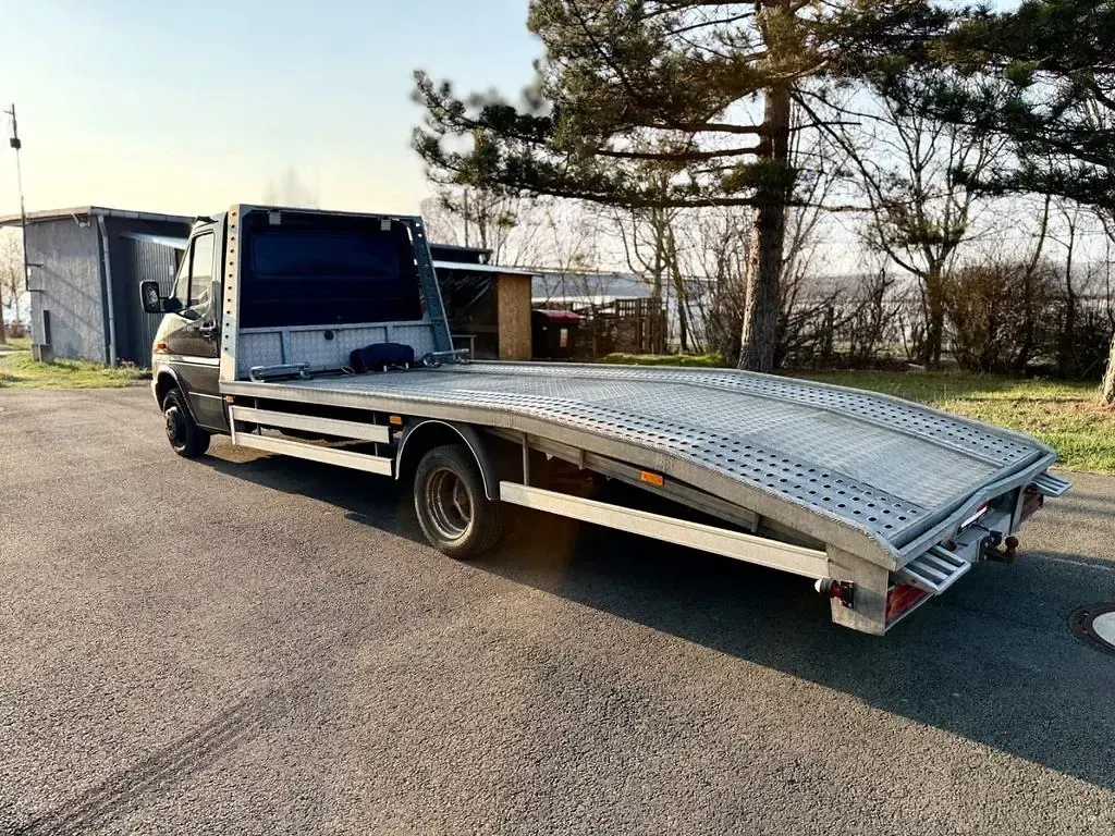 Gebraucht Mercedes Sprinter 109 PS (80 kW) 2003 Schwarz