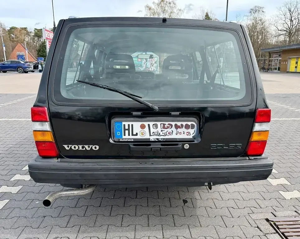 Usata Volvo Polar 111 CV (81 kW) 1991 Nero Berlina