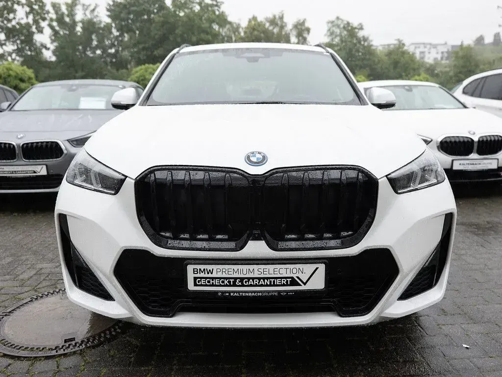 Gebraucht BMW X1 M Sport 326 PS (239 kW) 2024 Mineralweiss SUV