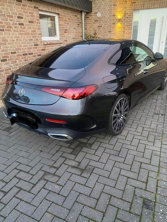Gebraucht Mercedes CLE220 Advanced Plus 197 PS (144 kW) 2023 Grau Coupé