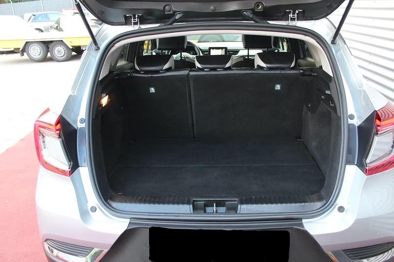 Gebraucht Renault Captur Intens 158 PS (116 kW) 2021 Silber SUV