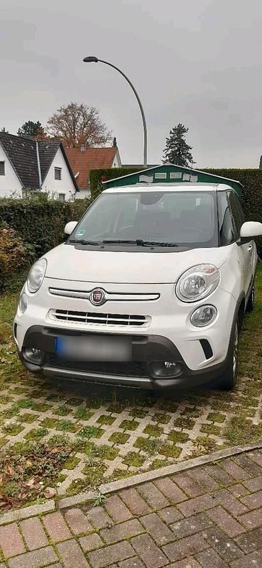Weiß Gebraucht 2017 Fiat 500L Van / Kleinbus | 8.500 € (Fairer Preis) - Bild 1/4