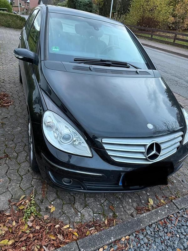 Schwarz Gebraucht 2005 Mercedes B170 Van / Kleinbus | 3.500 € (Superpreis) - Bild 1/3