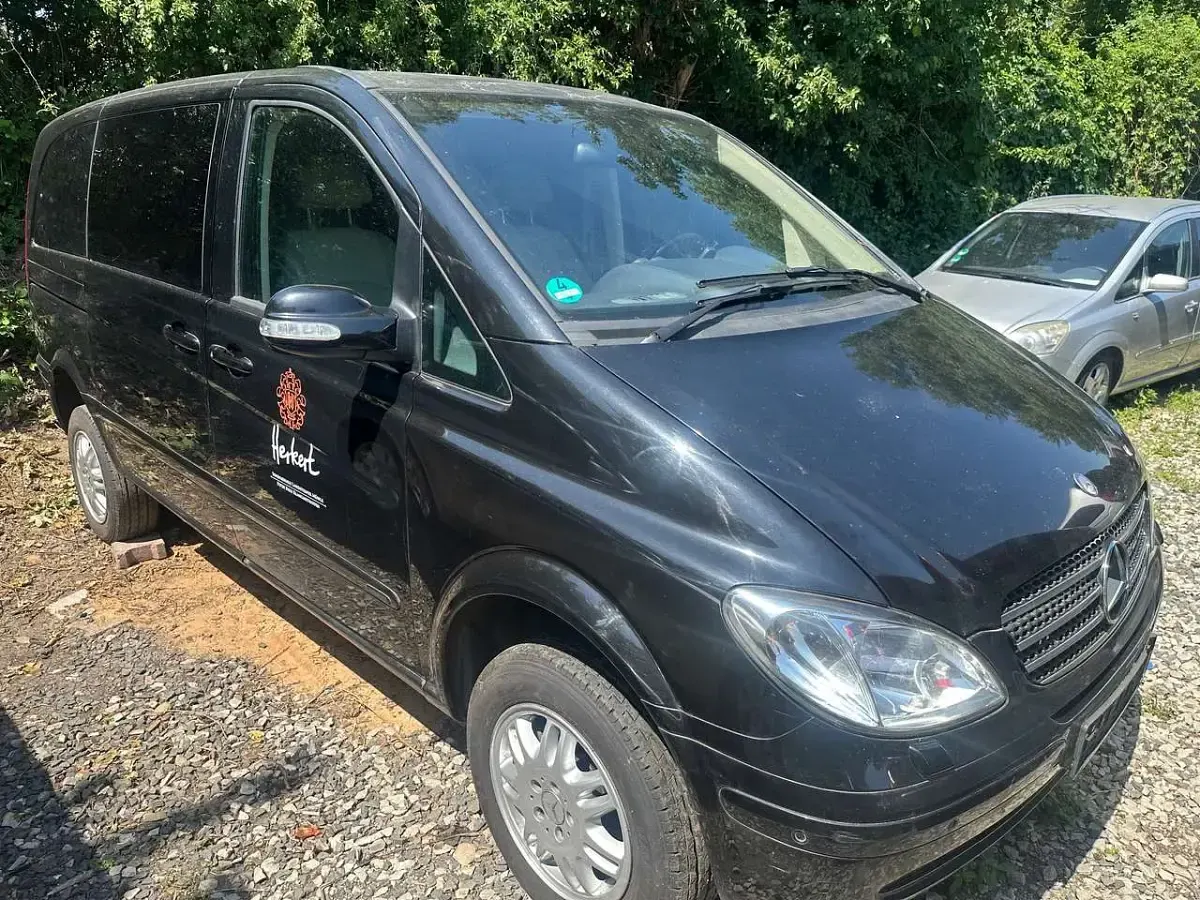 Gebraucht Mercedes Viano 150 PS (110 kW) 2008 Obsidianschwarz Van / Kleinbus