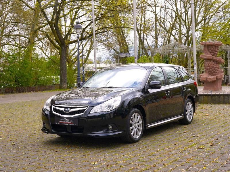 Gebraucht Subaru Outback GT 167 PS (122 kW) 2011 Schwarz Kombi