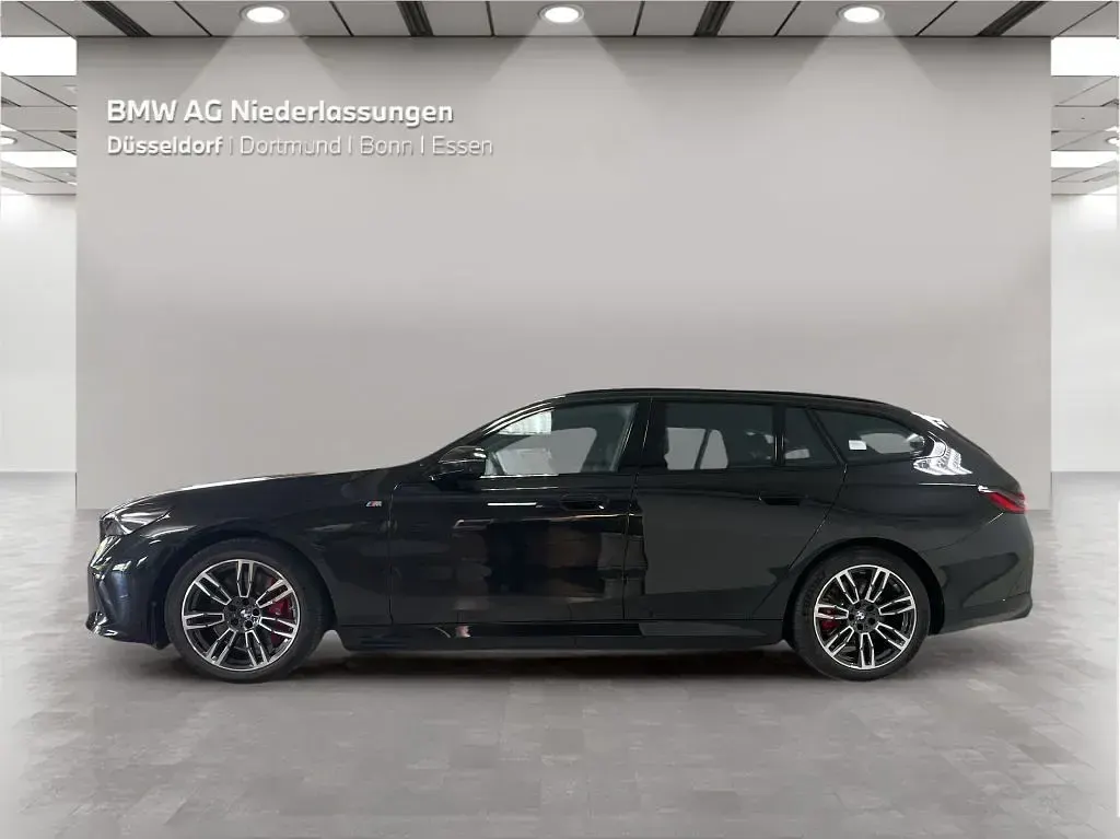 Gebraucht BMW i5 M Sport 289 kW (394 PS) 2025 Schwarz Kombi