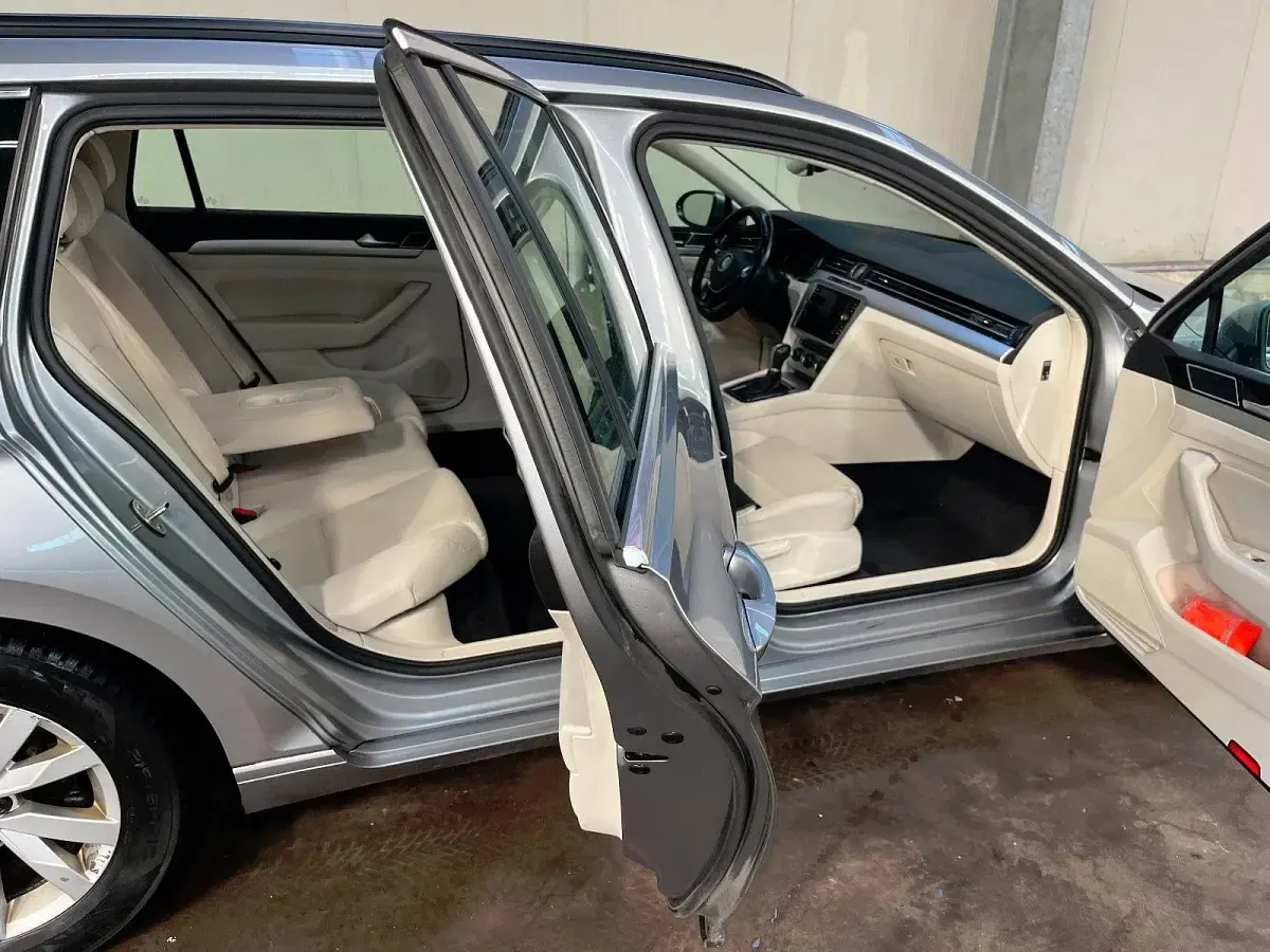 Gebraucht VW Passat Comfortline 150 PS (110 kW) 2019 Silber Kombi