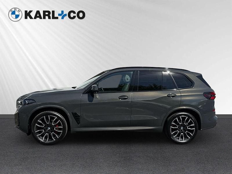 Dravitgrau metallic Gebraucht 2024 BMW X5 Comfort Edition SUV | 79.688 € (Superpreis) - Bild 1/4