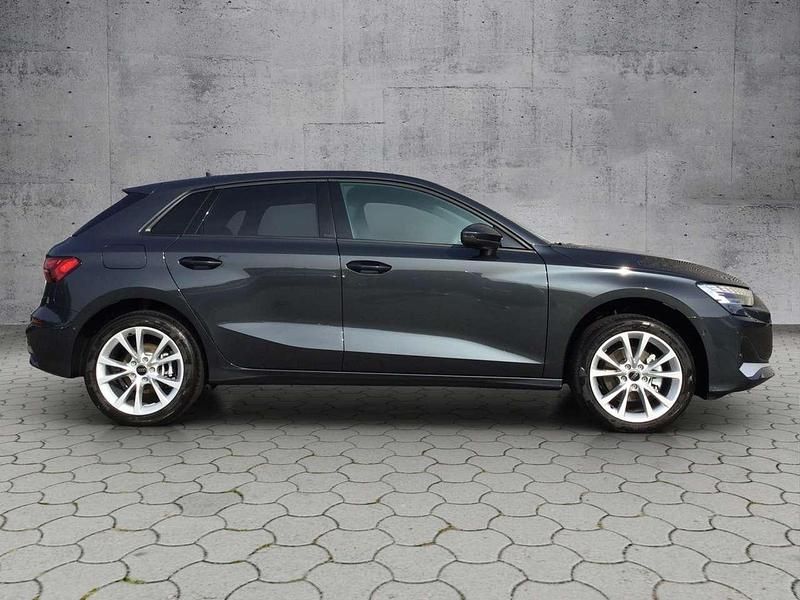 Gebraucht Audi A3 Advanced Plus 150 PS (110 kW) 2025 Manhattangrau metallic Limousine