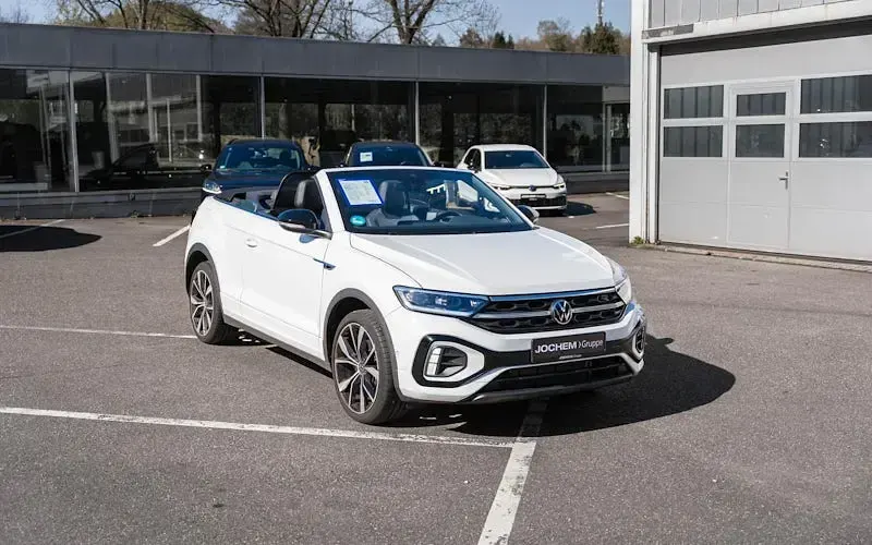 Gebraucht VW T-Roc R-line 150 PS (110 kW) 2023 Weiß SUV