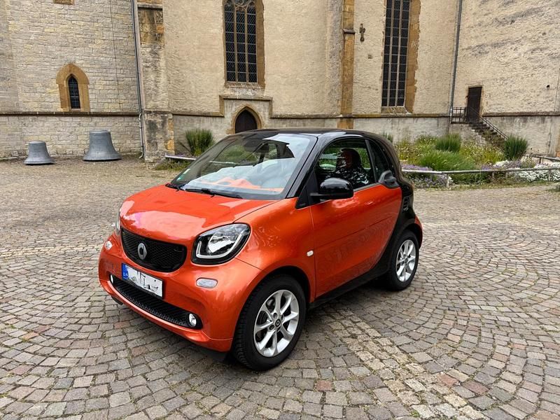 Orange Gebraucht 2015 Smart ForTwo Coupé Passion Coupé | 8.300 € (Fairer Preis) - Bild 1/4
