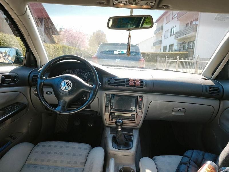 Gebraucht VW Passat Highline 150 PS (110 kW) 2001 Grün Kombi