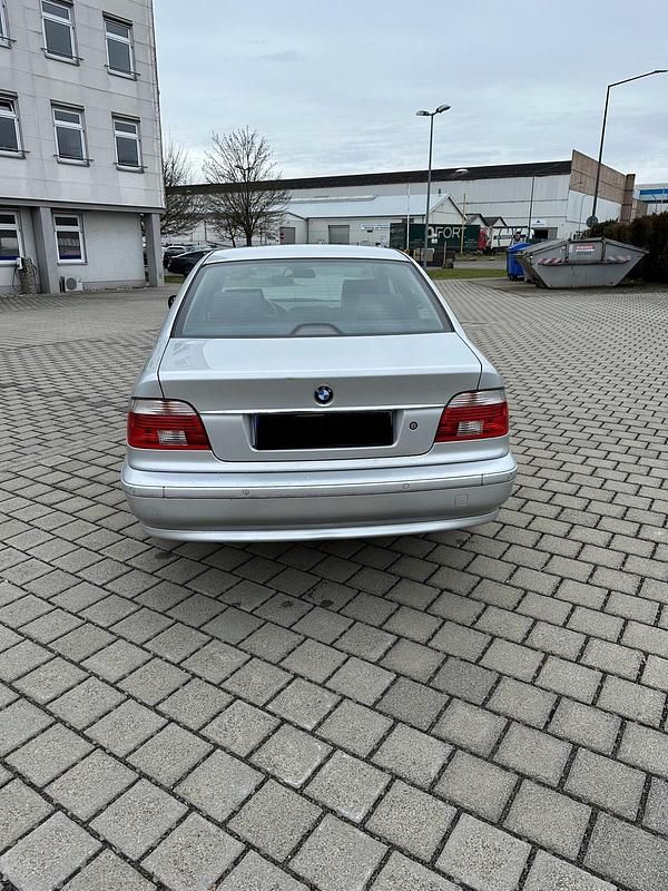 Gebraucht BMW 525 Exclusive 192 PS (141 kW) 2002 Silber Limousine