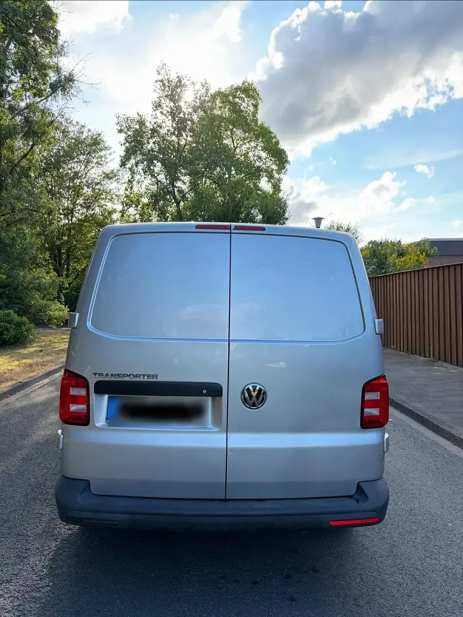 Gebraucht VW T6 102 PS (75 kW) 2017 Silber Van
