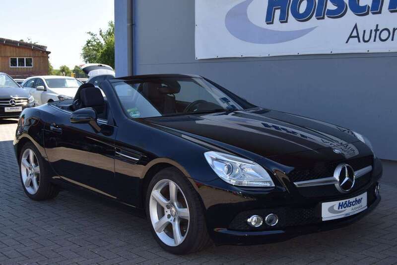 Schwarz Gebraucht 2012 Mercedes SLK200 Edition 1 Cabrio | 18.999 € (Guter Preis) - Bild 1/4