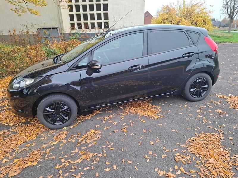 Gebraucht Ford Fiesta 80 PS (58 kW) 2012 Kleinwagen