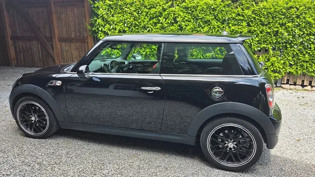 Gebraucht Mini Cooper SD 143 PS (105 kW) 2014 Schwarz Kleinwagen