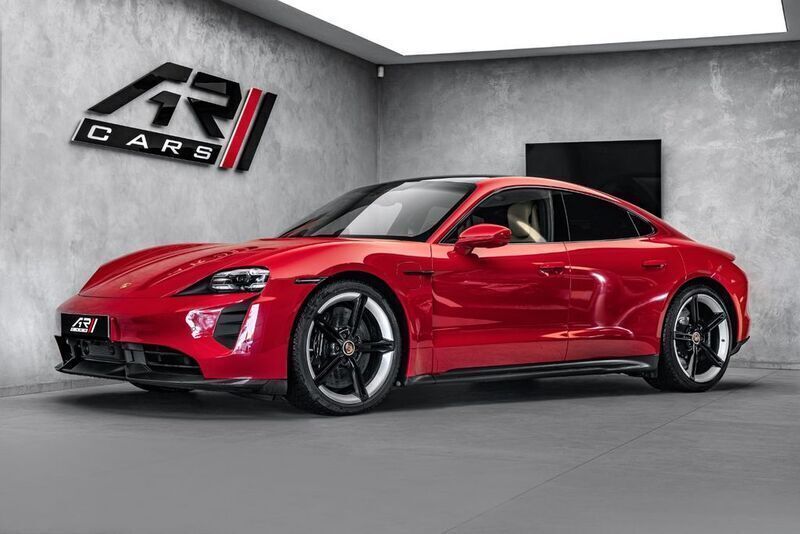 Rot Gebraucht 2020 Porsche Taycan Turbo S Limousine | 99.000 € (Etwas zu teuer) - Bild 1/4