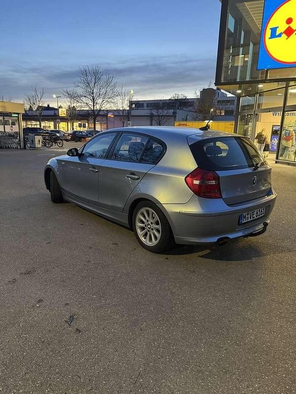 Gebraucht BMW 116 122 PS (89 kW) 2009 Kleinwagen