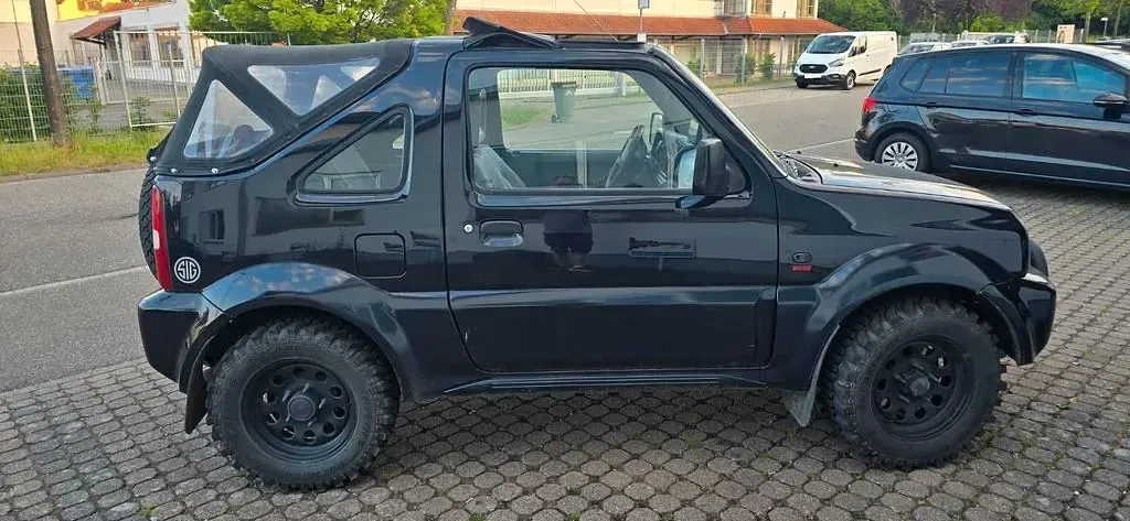 Używany Suzuki Jimny 80 KM (58 kW) 2003 Czarny SUV
