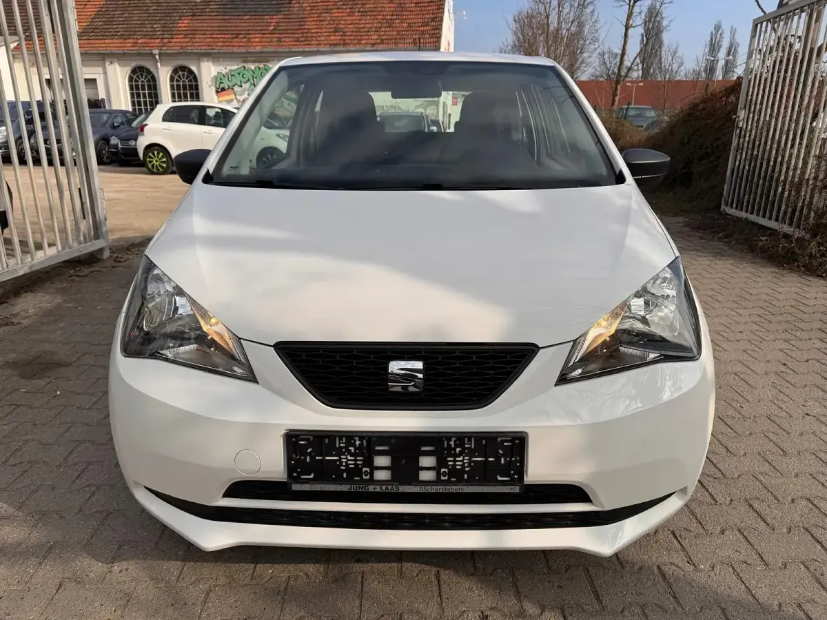 Używany Seat Mii 60 KM (44 kW) 2016 Biały Hatchback
