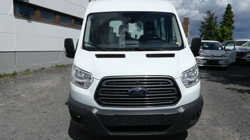 Frostweiß Gebraucht 2018 Ford Transit Trend Kombi | 9.990 € (Superpreis) - Bild 1/4