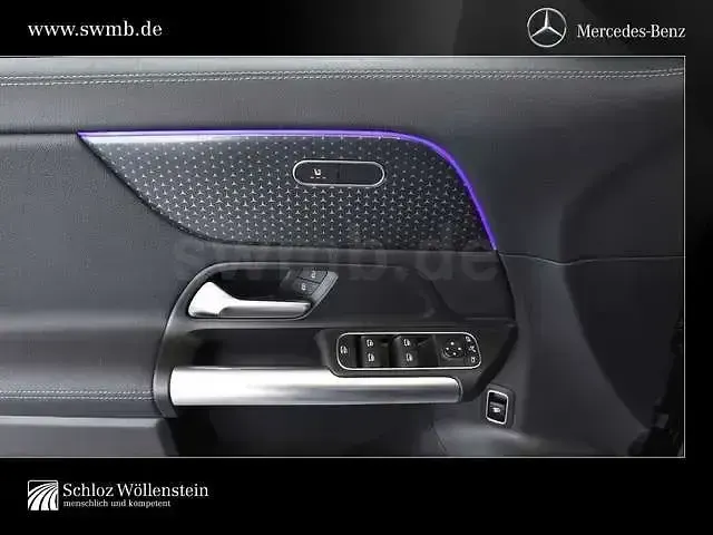 Gebraucht Mercedes GLA200 Progressive 163 PS (119 kW) 2026 Schwarz SUV