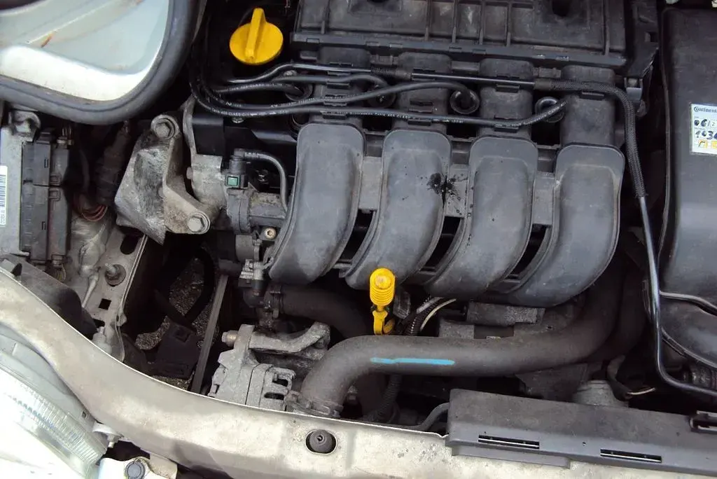 Gebraucht Renault Twingo Dynamique 75 PS (55 kW) 2004 Silber Kleinwagen