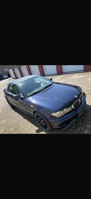 Gebraucht BMW 320 Cabriolet 170 PS (125 kW) 2004 Blau Cabrio