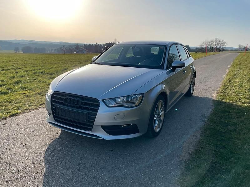 Gebraucht Audi A3 150 PS (110 kW) 2015 Silber Kleinwagen