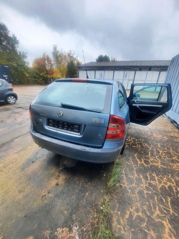 Gebraucht Skoda Octavia Ambiente 140 PS (102 kW) 2007 Blau Kombi