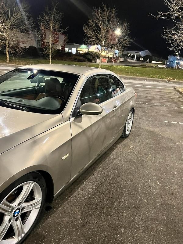 Gebraucht BMW 325 Cabriolet 197 PS (144 kW) 2008 Andere farben Cabrio