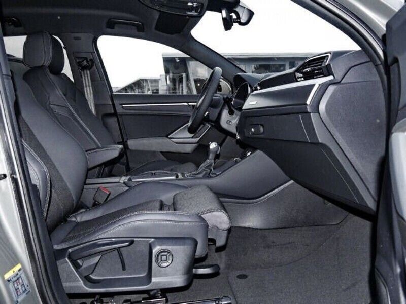 Gebraucht Audi Q3 S-Line 150 PS (110 kW) 2024 Chronosgrau metallic SUV
