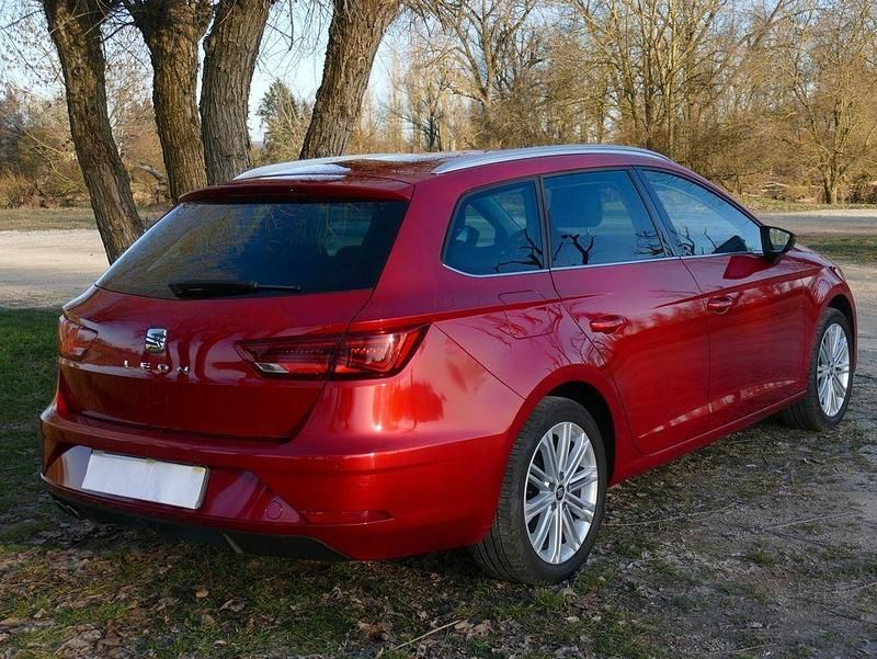 Gebraucht Seat Leon ST XCELLENCE 125 PS (91 kW) 2017 Rot Kombi