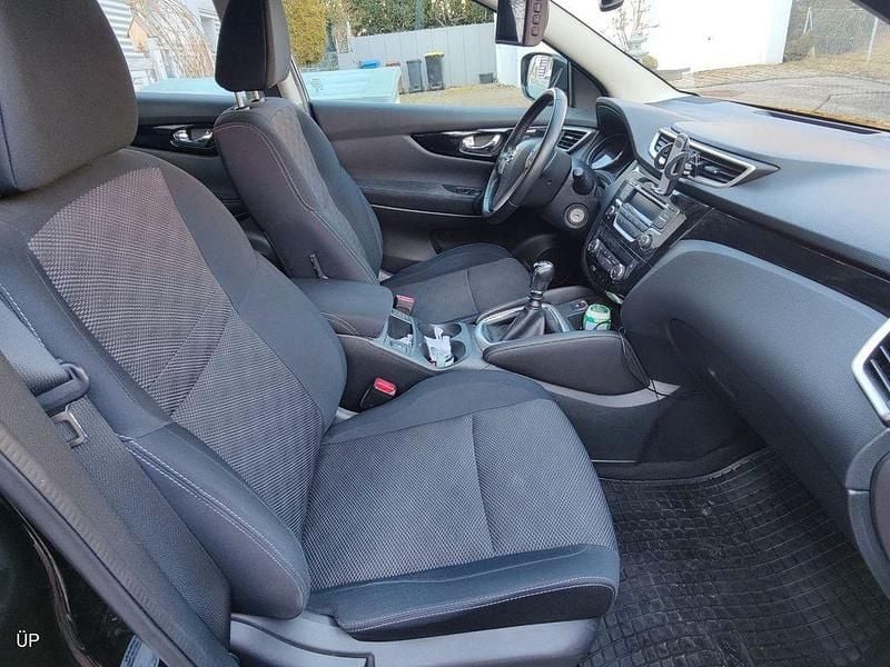 Gebraucht Nissan Qashqai Acenta 116 PS (85 kW) 2014 Schwarz SUV