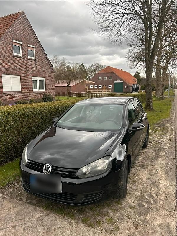 Gebraucht VW Golf VII 105 PS (77 kW) 2012 Schwarz Limousine