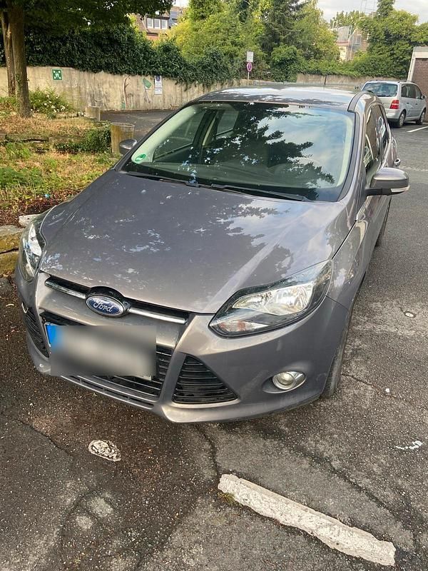 Gebraucht 2014 Ford Focus Kombi | 2.800 € - Bild 1/4