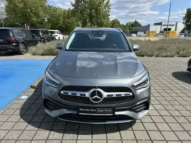 Gebraucht Mercedes GLA220 AMG 190 PS (139 kW) 2021 Grau SUV