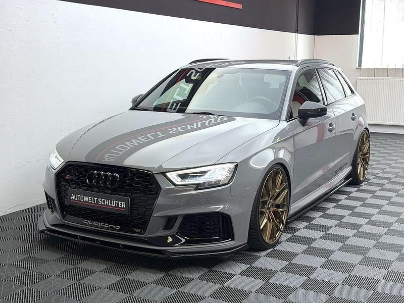 Nardograu Gebraucht 2018 Audi RS3 Sport Kleinwagen | 46.000 € (Teuer) - Bild 1/4